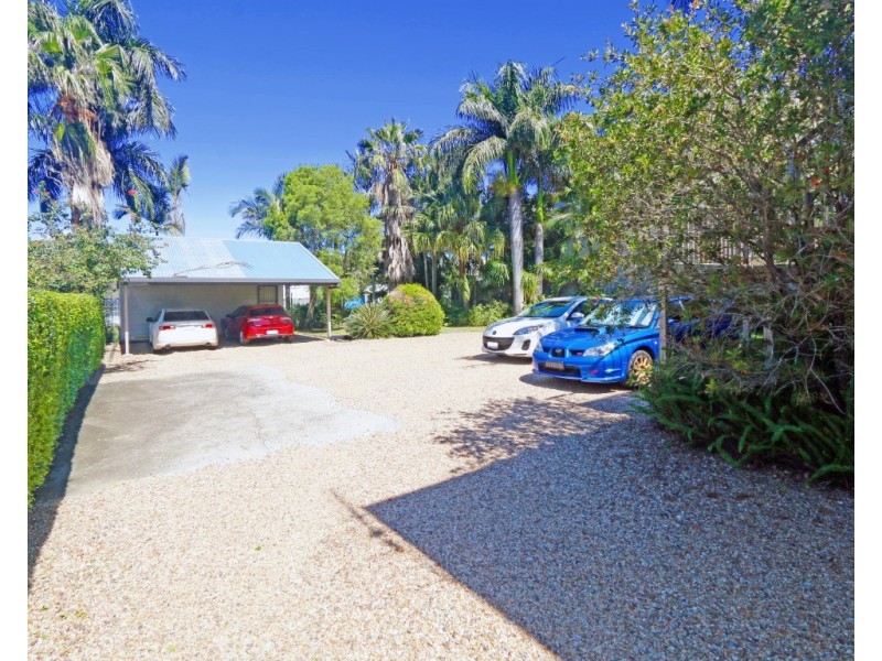 72 Elphinstone Street (Ground Floor), Berserker QLD 4701