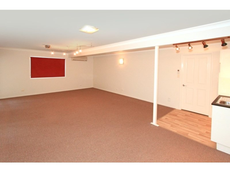 12 Murlay Avenue, Frenchville QLD 4701