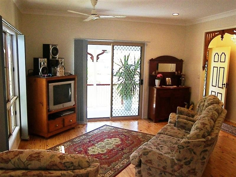 313 Duthie Avenue, Frenchville QLD 4701