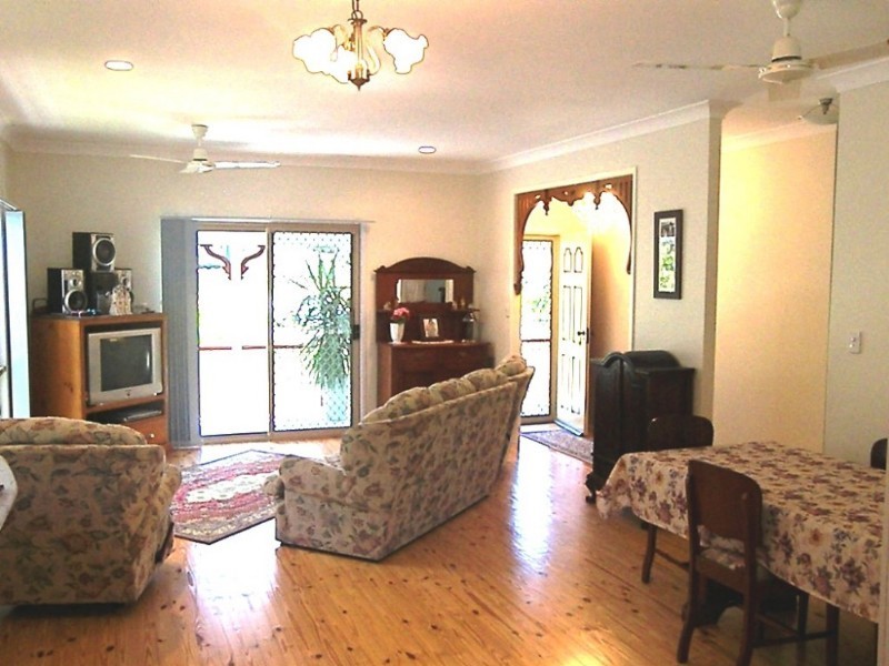 313 Duthie Avenue, Frenchville QLD 4701