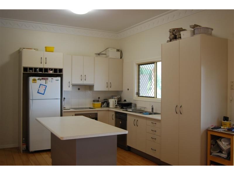 266 Berserker Street, Berserker QLD 4701
