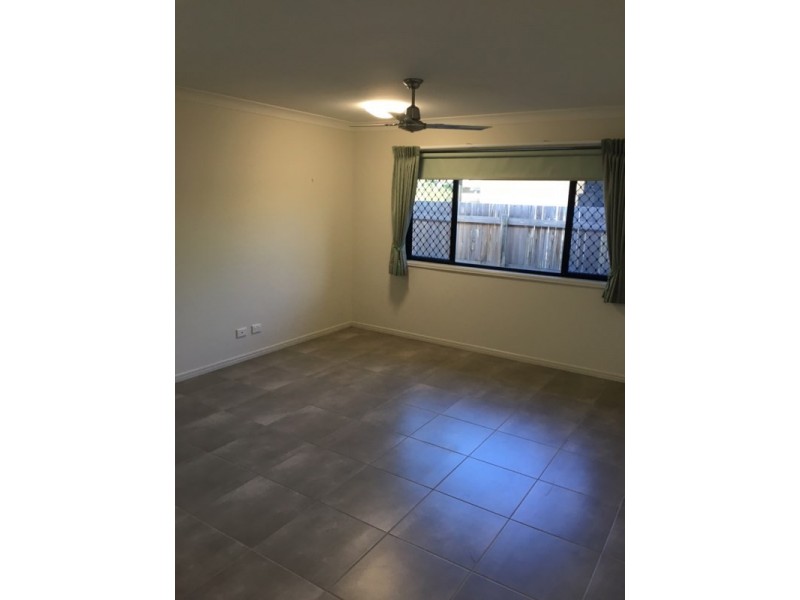 149 Murray Lane, The Range QLD 4700