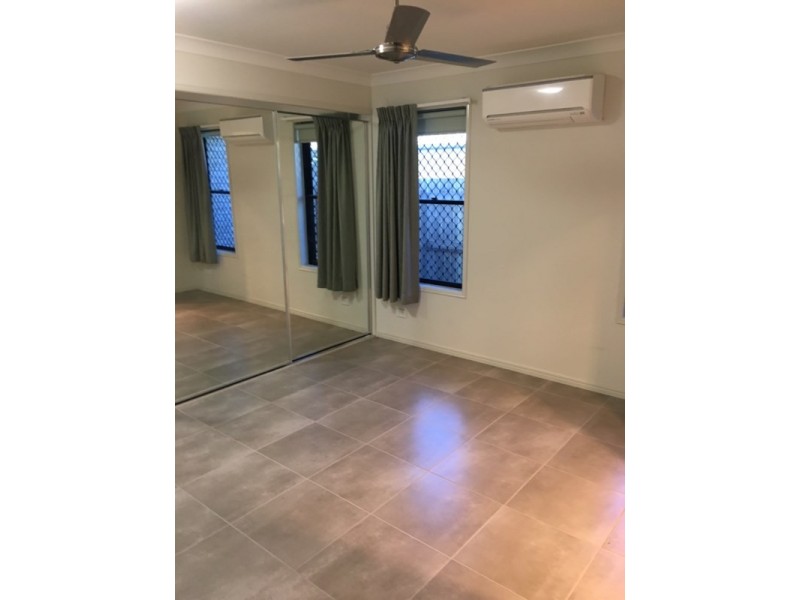 149 Murray Lane, The Range QLD 4700