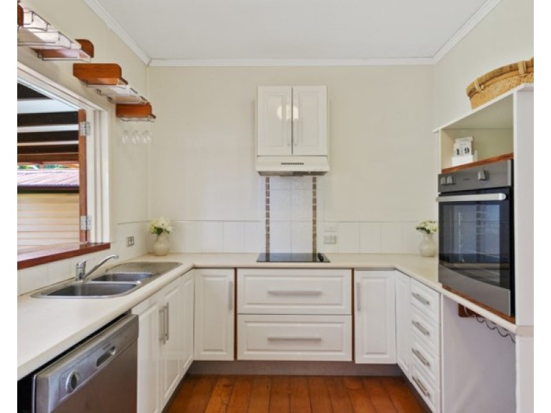 42 Jones Street, Wandal QLD 4700