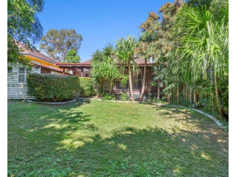 42 Jones Street, Wandal QLD 4700