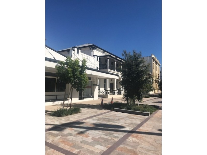 Suite 11 – 174 Quay Street, Rockhampton City QLD 4700