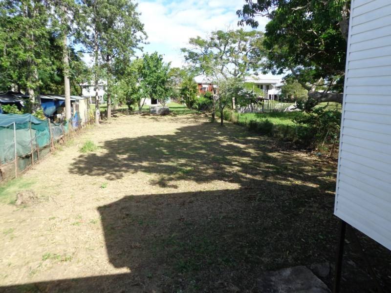 386 East Street, Depot Hill QLD 4700