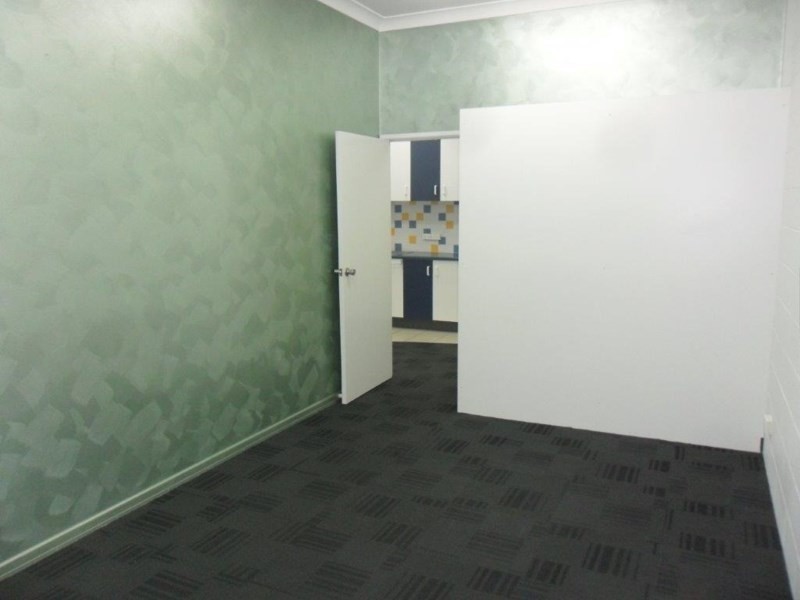 2/164 Berserker Street, Berserker QLD 4701