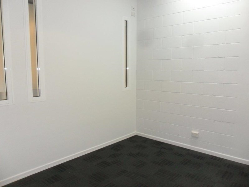 2/164 Berserker Street, Berserker QLD 4701