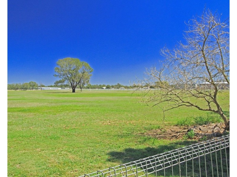 80 Western Street, West Rockhampton QLD 4700