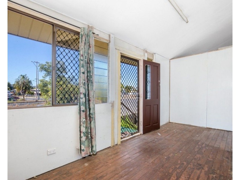 2 Edgar Street, Park Avenue QLD 4701