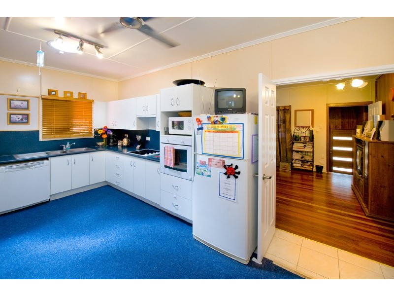 6 Kennedy Street, The Range QLD 4700