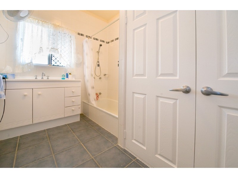 6 Kennedy Street, The Range QLD 4700