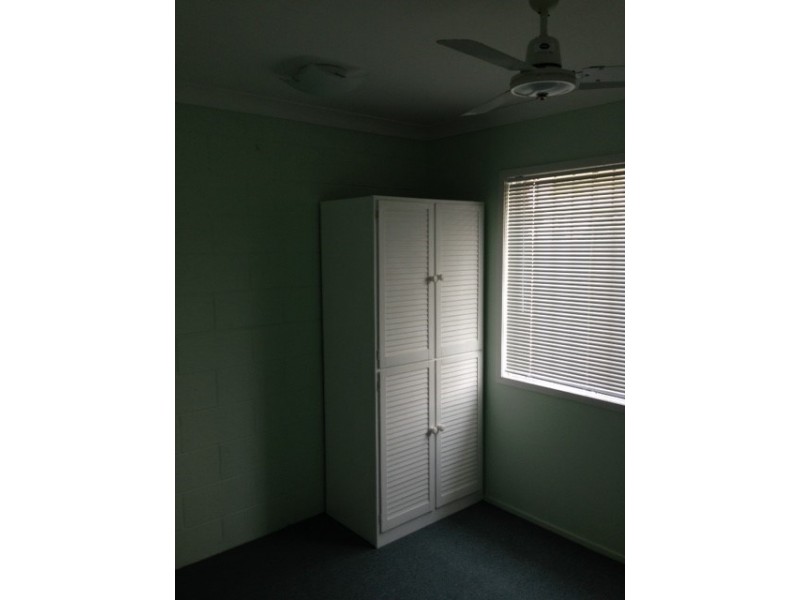 1/61 Buzacott Street, Park Avenue QLD 4701