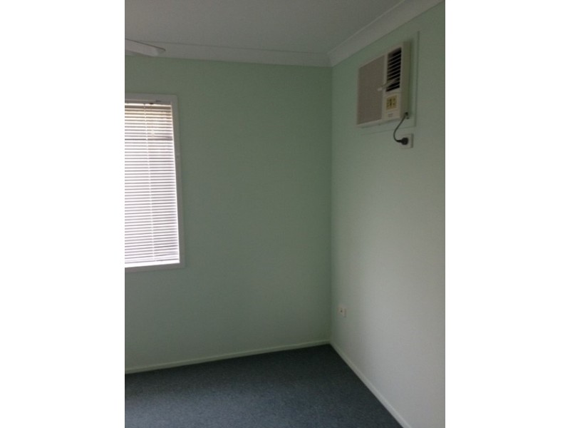 1/61 Buzacott Street, Park Avenue QLD 4701