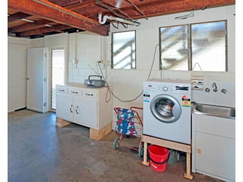 129 High Street, Bajool QLD 4699