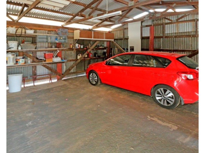 129 High Street, Bajool QLD 4699