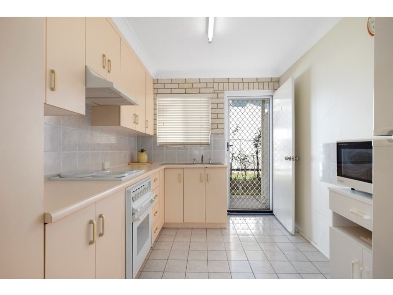1/235 Dean Street, Berserker QLD 4701