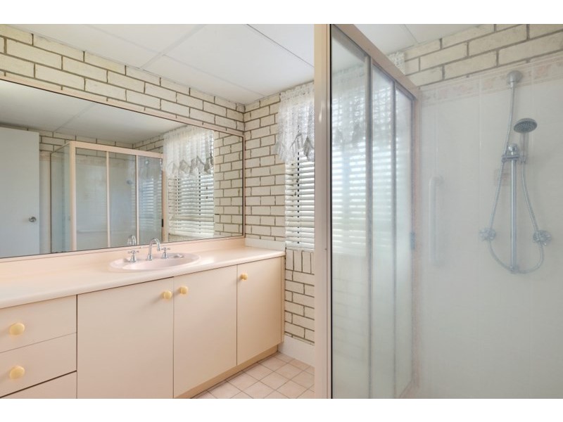 1/235 Dean Street, Berserker QLD 4701