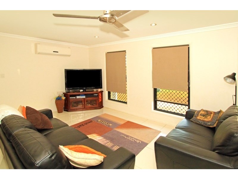 52 McQuire Road, Alton Downs QLD 4702