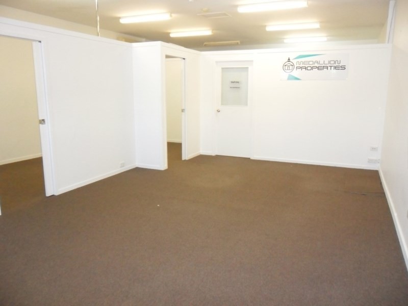 2/240 Canning Street, Allenstown QLD 4700