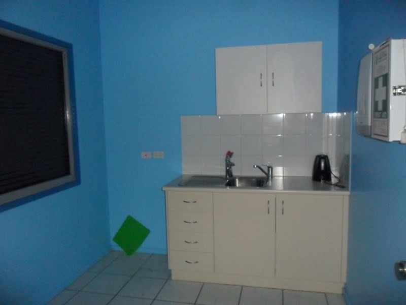 2/240 Canning Street, Allenstown QLD 4700