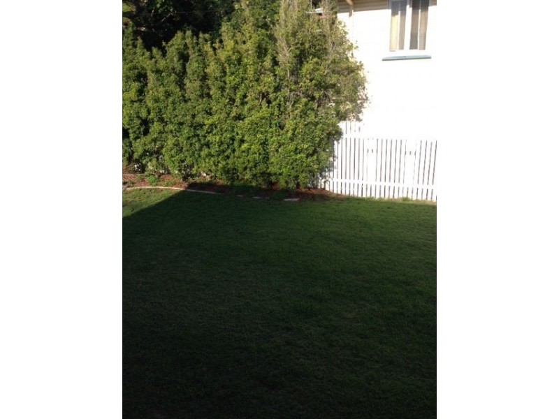 292 Dean Street, Berserker QLD 4701