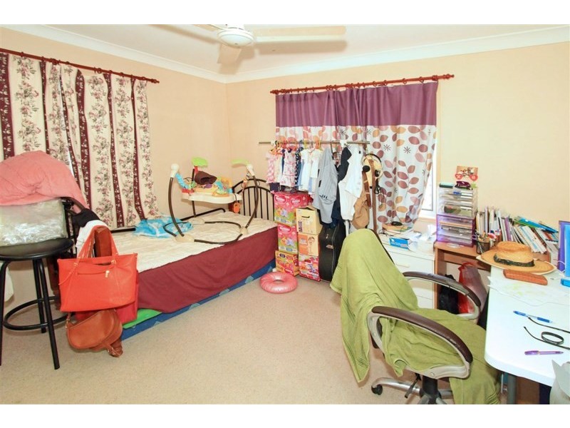 1 and 2/118 Sheehy Street, Park Avenue QLD 4701