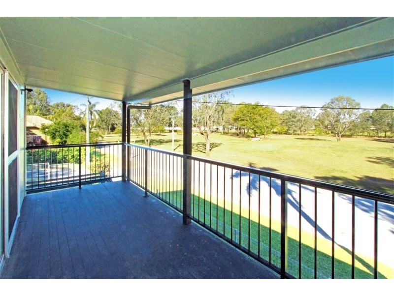 19 Bowen Street, The Range QLD 4700