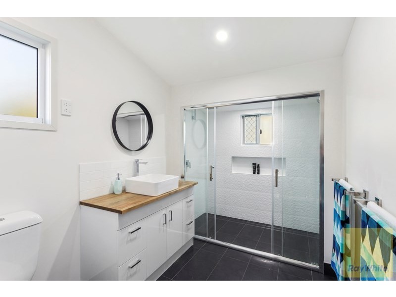 136 Edington Street, Berserker QLD 4701