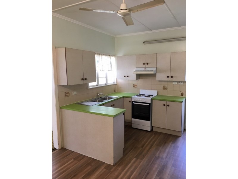 78 Livingstone Street, Berserker QLD 4701