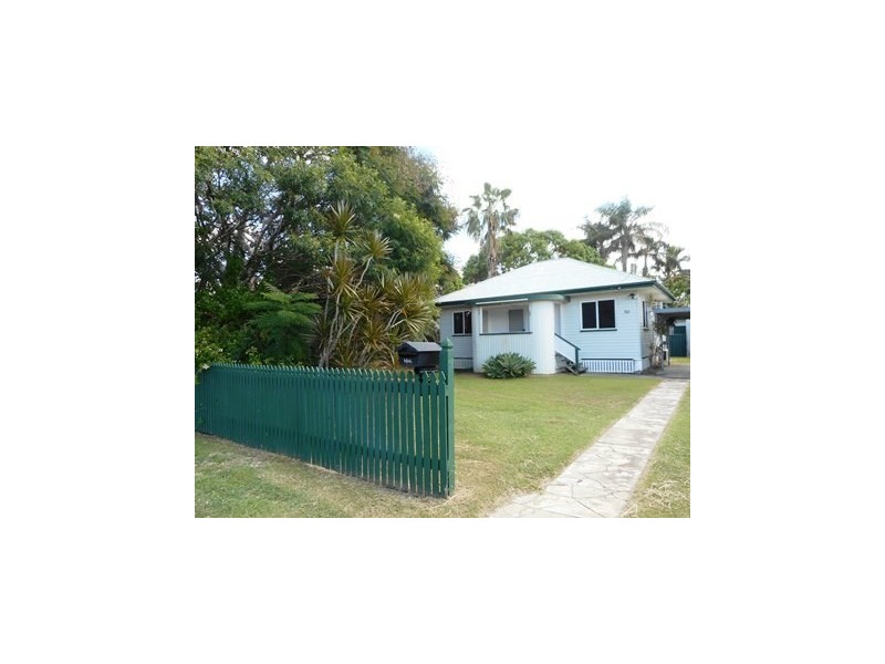 90 Main Street, Park Avenue QLD 4701