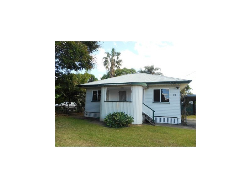 90 Main Street, Park Avenue QLD 4701