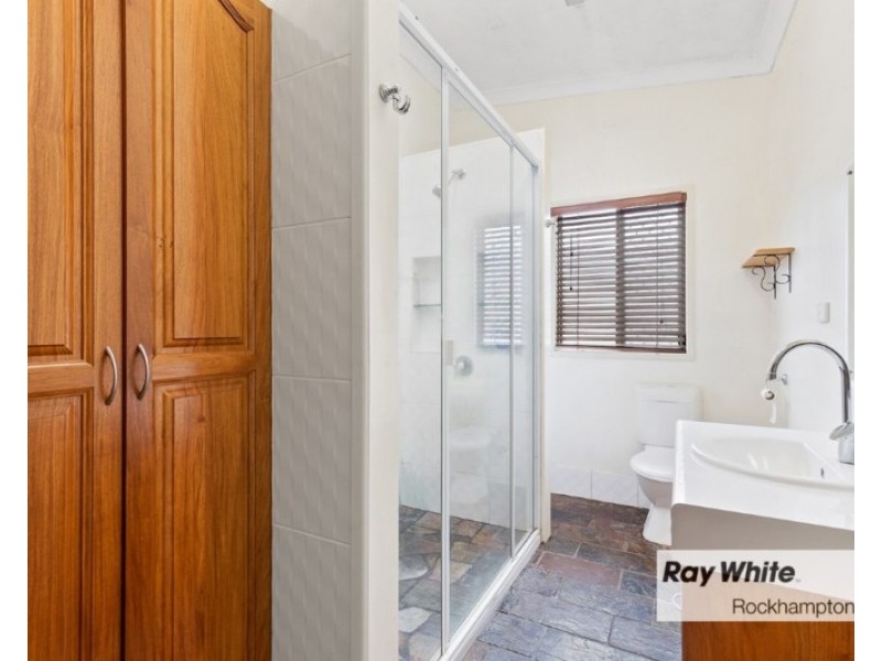 69 Somerset Road, Gracemere QLD 4702