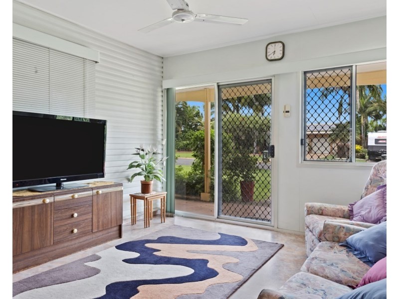 2 Doyle Street, Park Avenue QLD 4701