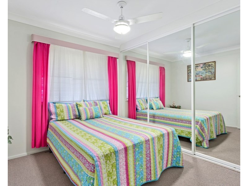 2 Doyle Street, Park Avenue QLD 4701