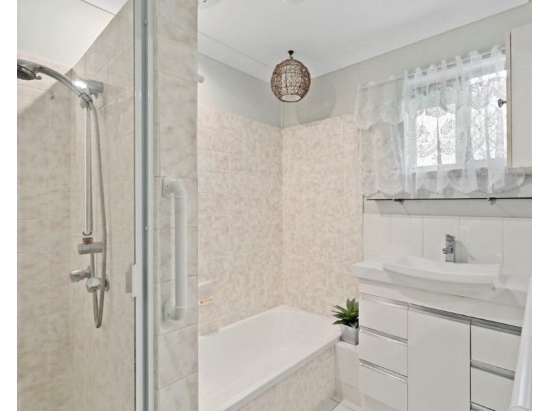 2 Doyle Street, Park Avenue QLD 4701