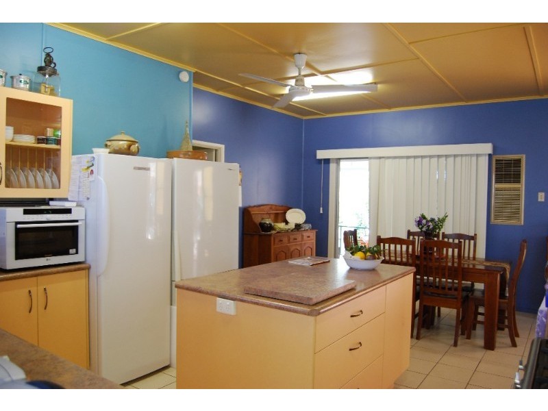 6 Barambah Street, Wandal QLD 4700