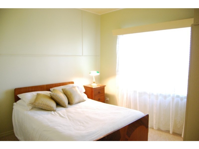 6 Barambah Street, Wandal QLD 4700