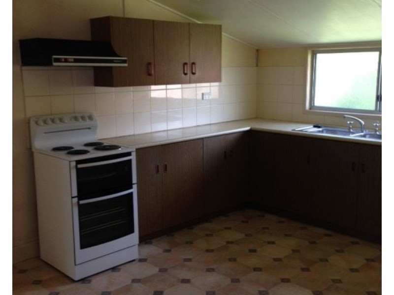 16 Little Musgrave Street, Berserker QLD 4701