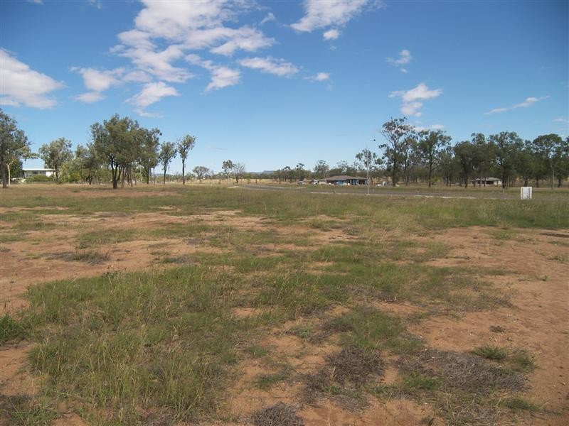 17 Elizabeth Drive, Gracemere QLD 4702