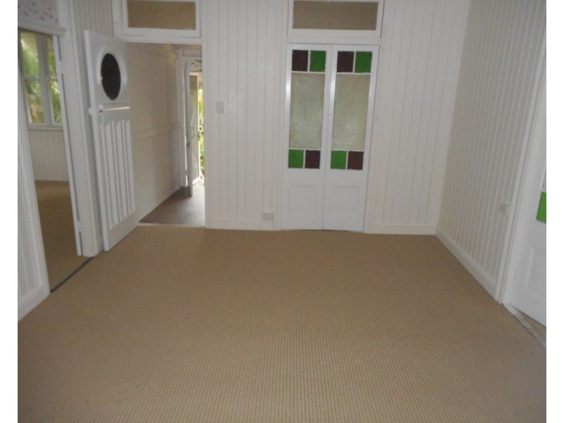 92 Elphinstone Street, Berserker QLD 4701