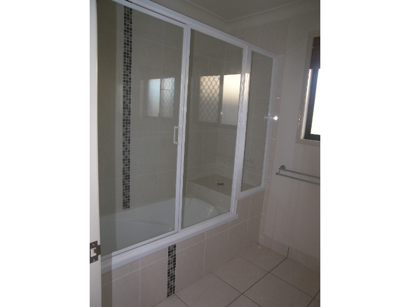 4 Zamia Way, Gracemere QLD 4702