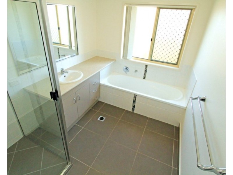 9 Mamalis Street, Gracemere QLD 4702