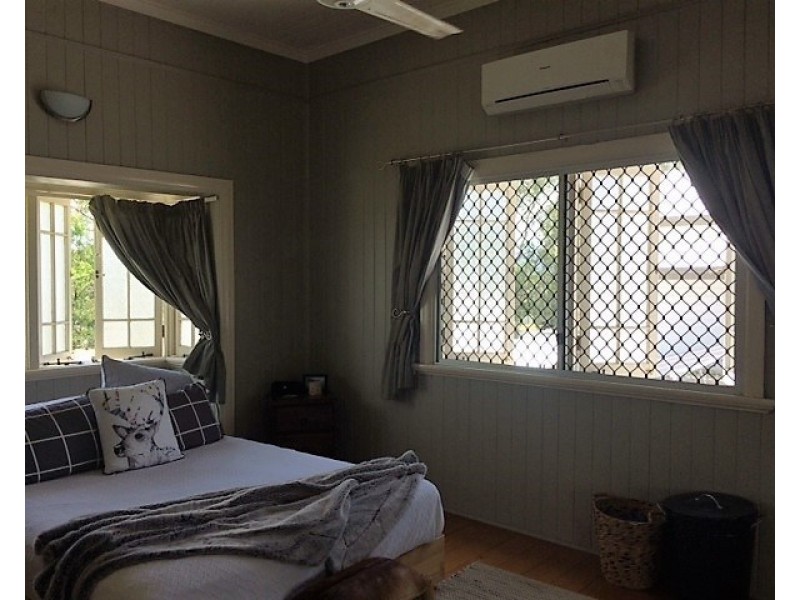 11 Penlington Street, The Range QLD 4700