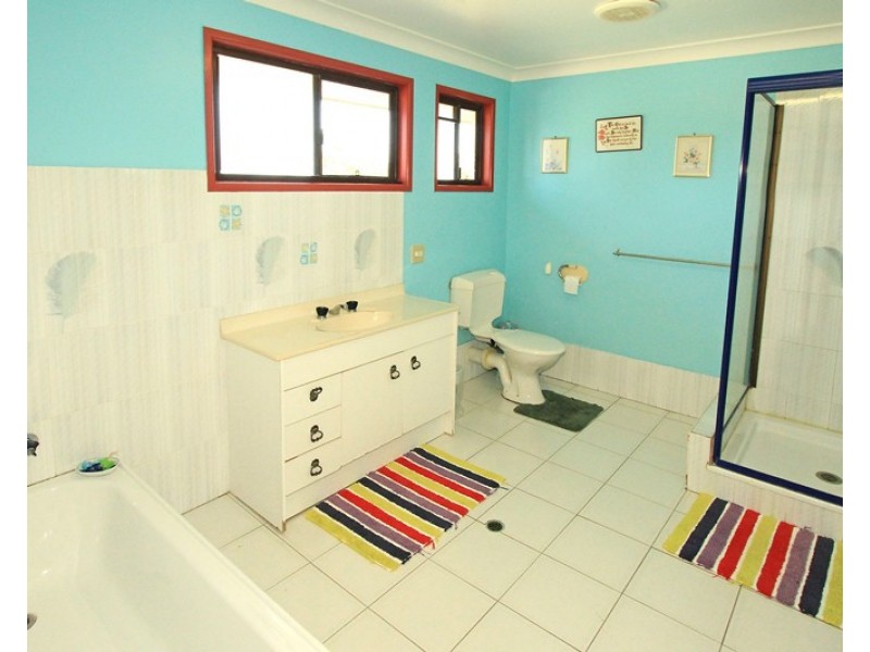 9 Hinton Street, Koongal QLD 4701