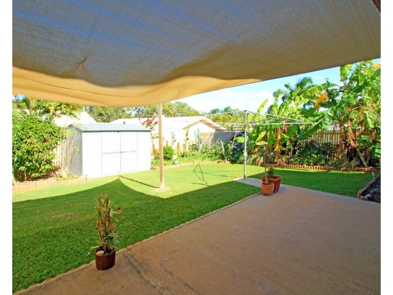 9 Hinton Street, Koongal QLD 4701