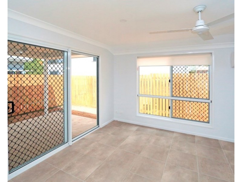 3/15 Card Street, Berserker QLD 4701