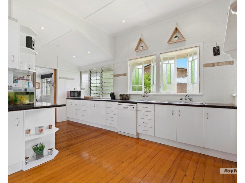 9 Naughton Street, Wandal QLD 4700