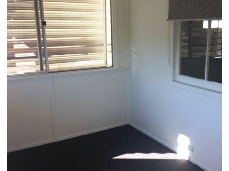 194 Peter Street, Berserker QLD 4701